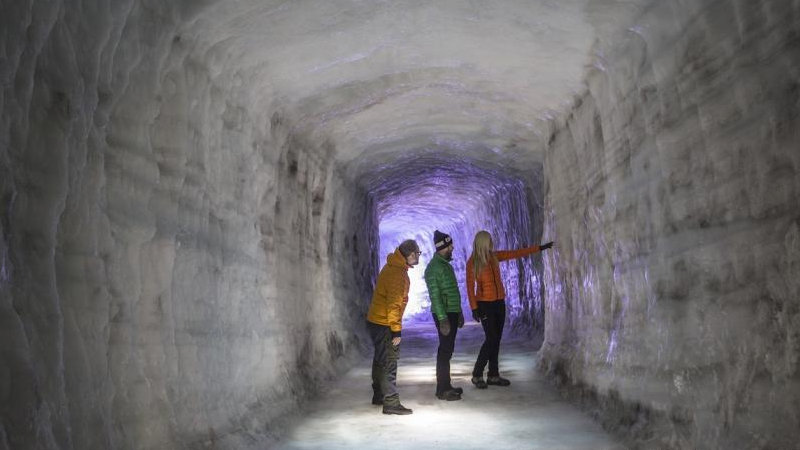 tunnel-de-glace-islande