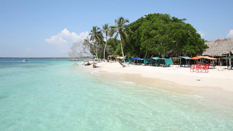 decouvrir santa marta plage