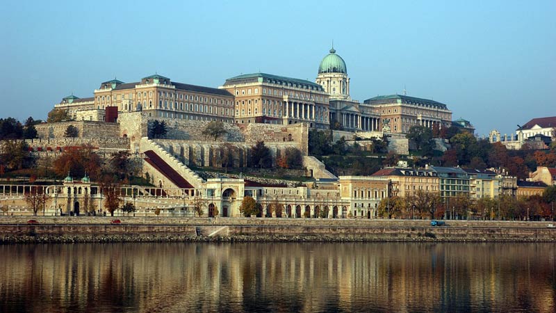musees a budapest chateau