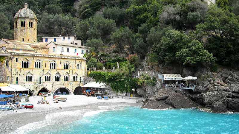 plages cachees en italie san fruttuoso