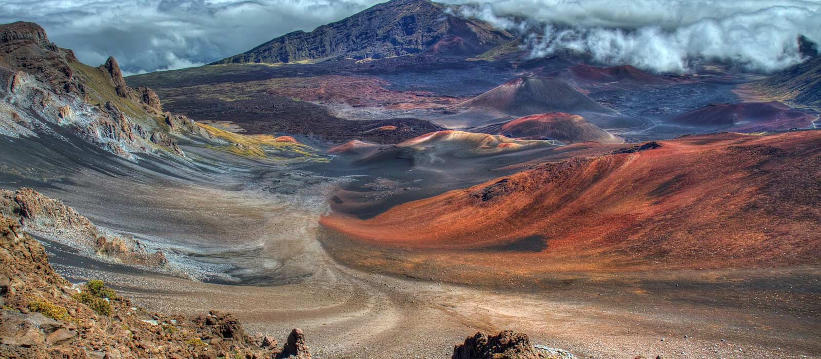 Voyage insolite : paysage lunaire