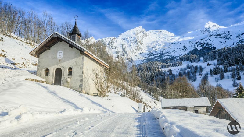 ski a la clusaz eglise