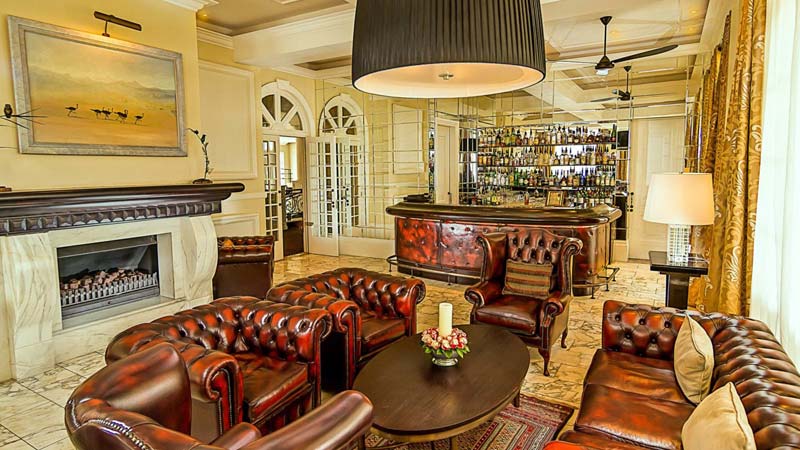 hôtel de luxe à nairobi bar