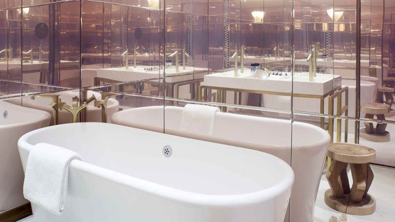 hôtel le plus confidentiel de Paris bain