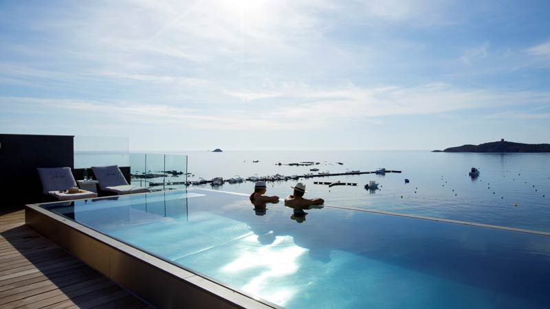 hôtels en Corse avec piscine pinarello