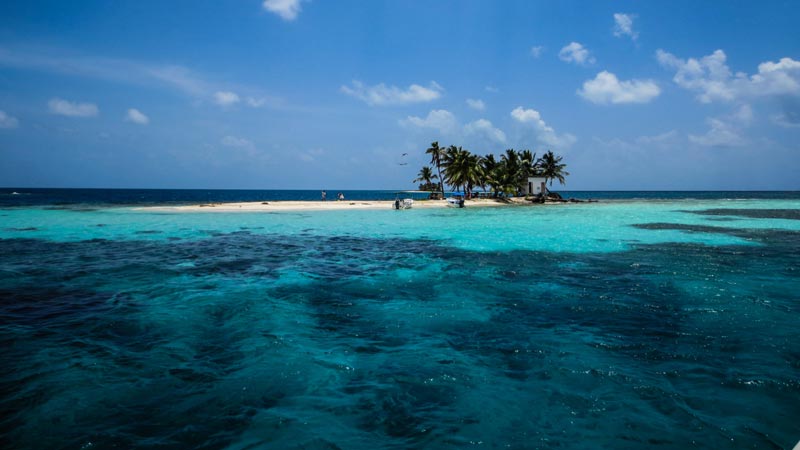 plages du belize silk caye