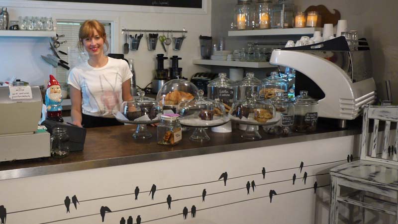 coffee-shops-a-montreal-moustache