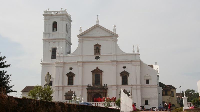 goa-perle-de-lorient-cathedrale2