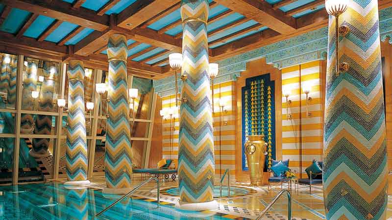 piscines-interieures-d-hotels-dans-le-monde-burj-al-arab