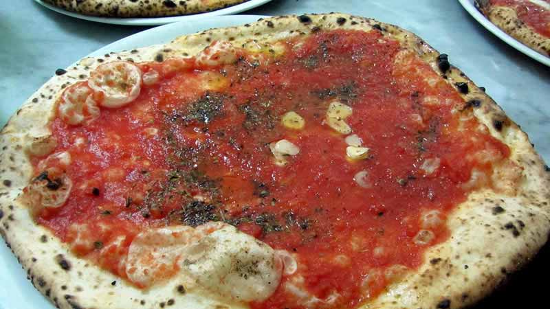 pizza a naples antica