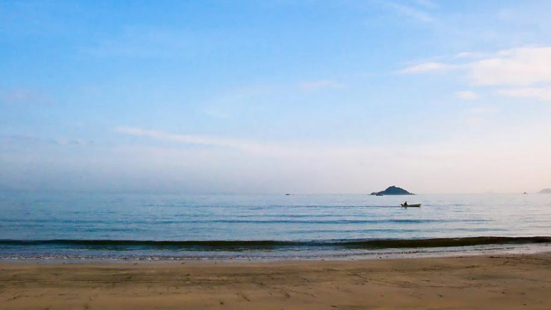 plages-de-Hong-Kong-deep-water-bay