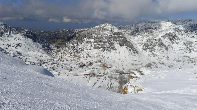 skier-au-liban-laqlouq