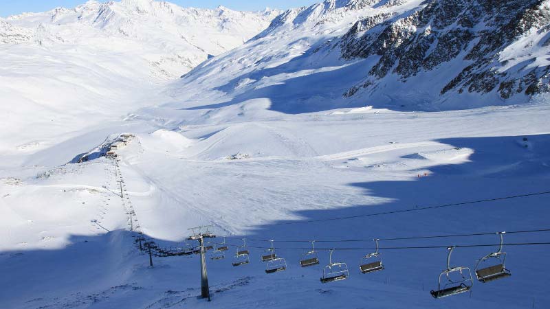 skier-en-octobre-en-europe-val-senales