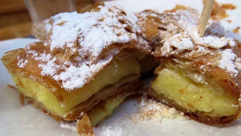 street-food-athenes-bougatsa