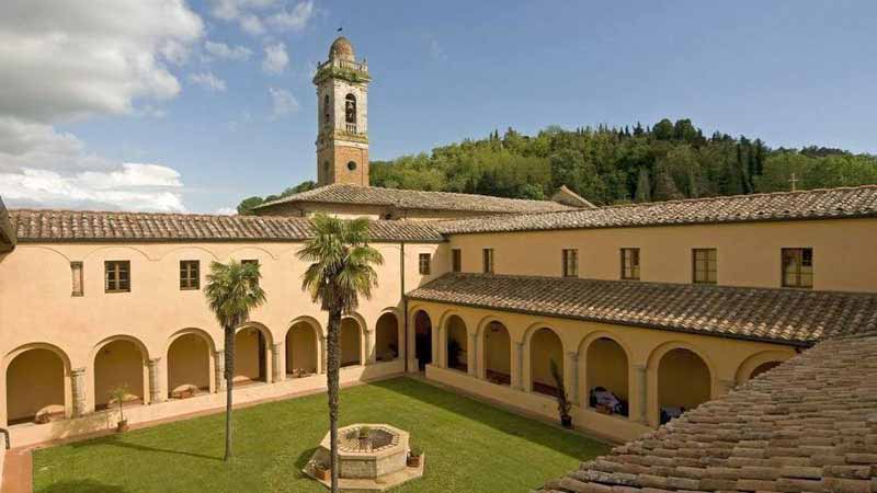 toscane-en-vespa-chiostra